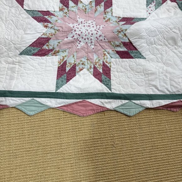 Vintage Star Pattern Quilt Full 82" x 82" Multi Color Pink Green Farm Country - Picture 6 of 8